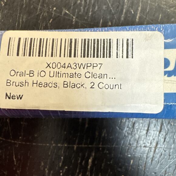 Oral-B iO Ultimate Clean Replacement Brush Heads 2 Pack - Black - Picture 2 of 4
